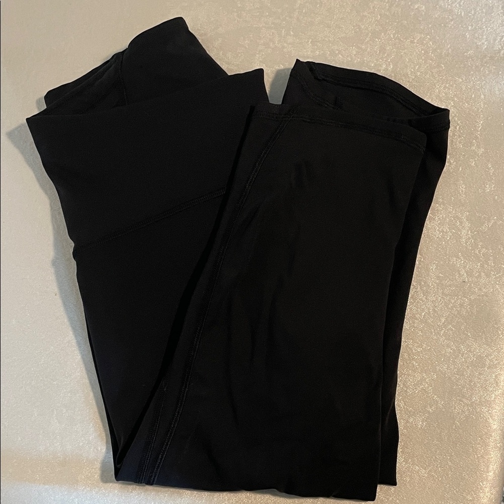 LULULEMON capri leggings